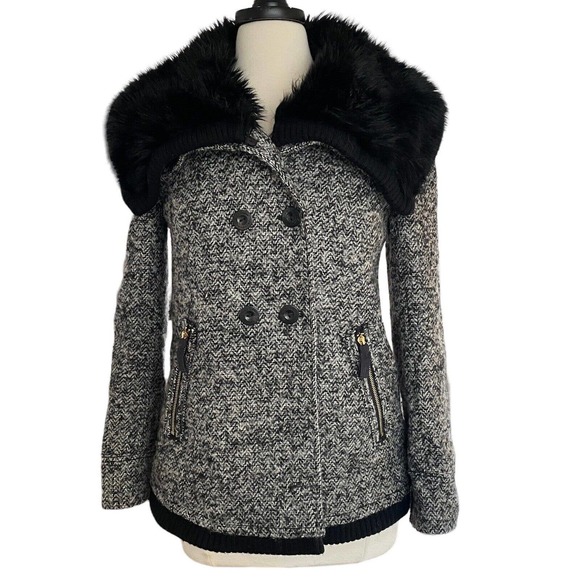 Juicy Couture Jackets & Blazers - Juicy Couture $398 Black Tweed Coat Sz M Removable Fur Collar Peacoat Jacket